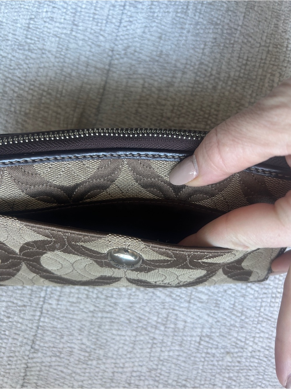 Coach Signature Canvas Leather Zip Around Brown Wallet Pre-Owned - Picture 5 of 10